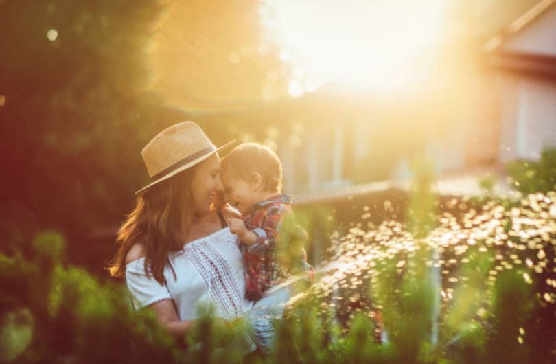Mother and child in the sun Wellington Mortgage Broker
